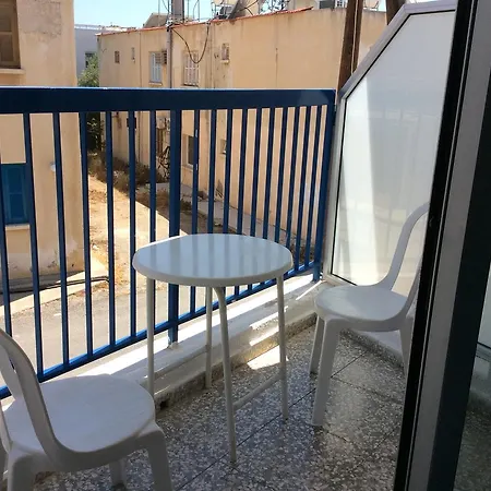 In * Ajía Nápa